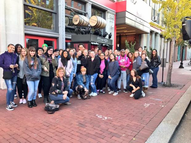 FrazierFieldTrip Group Shot!